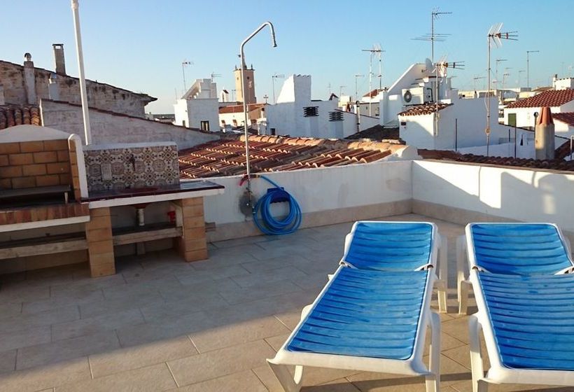 بنسيون Menurkasanta Clara