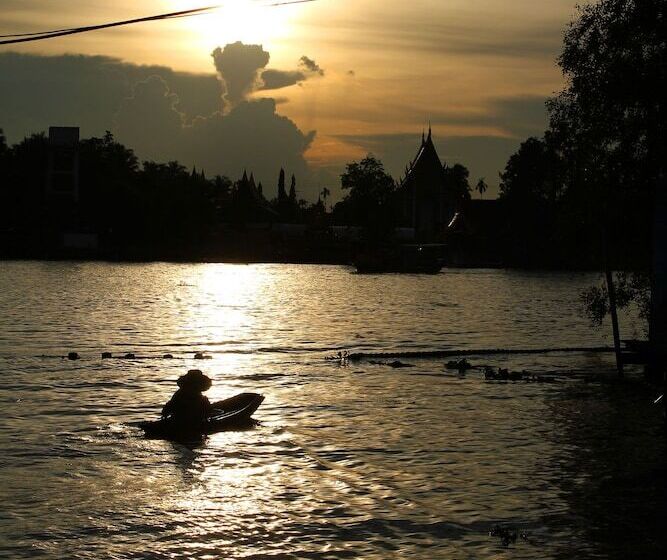 פנסיון Chotika Riverfront