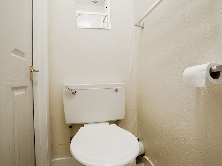 ペンション Devine Beach Hotel, Westcliff Southend-On-Sea