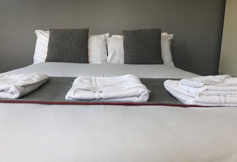 ペンション Devine Beach Hotel, Westcliff Southend-On-Sea