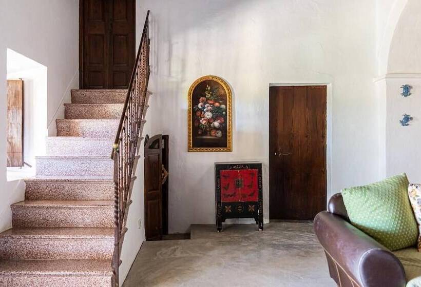 Пансион Las Mariposas Ibiza