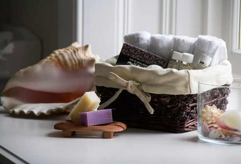 Пансион Linndhu House