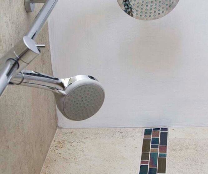 Пансион Linndhu House