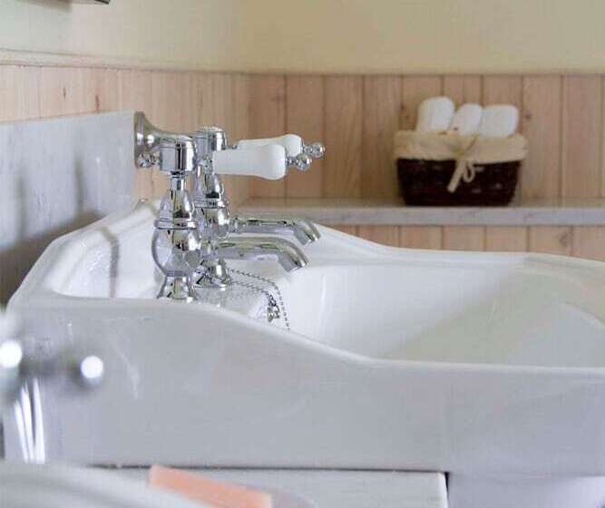 Пансион Linndhu House