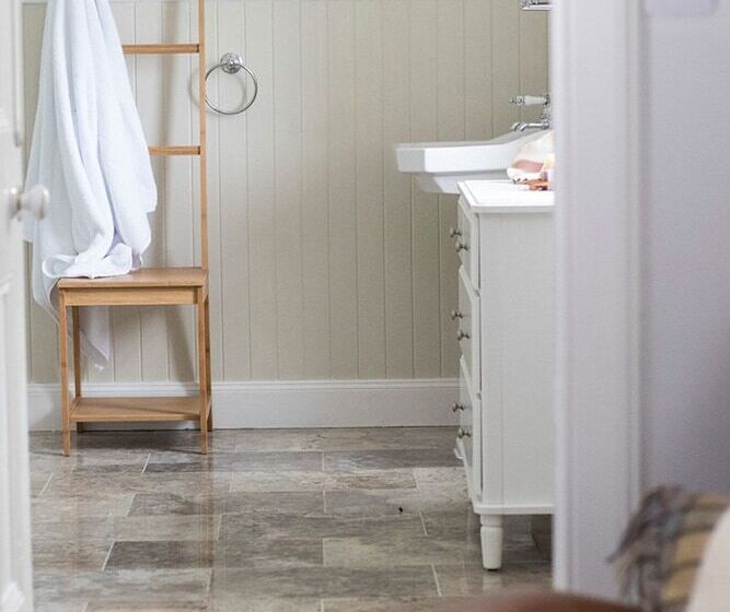 Пансион Linndhu House