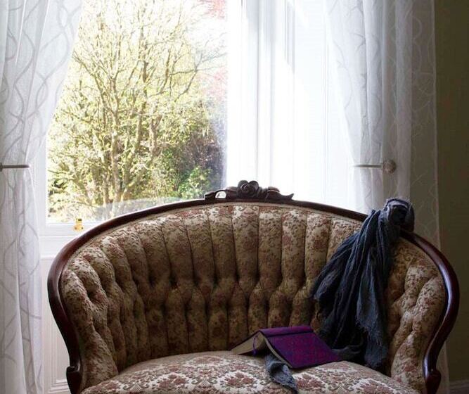 بنسيون Linndhu House