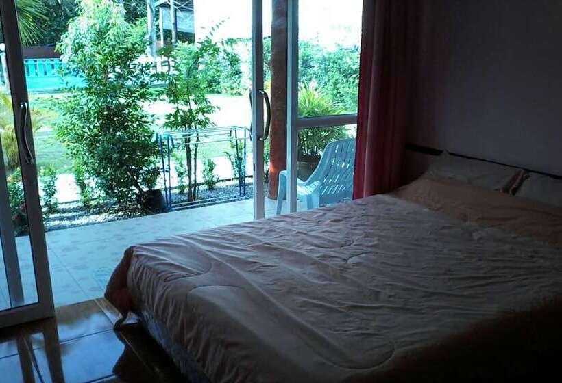 بنسيون Lucky Bungalow