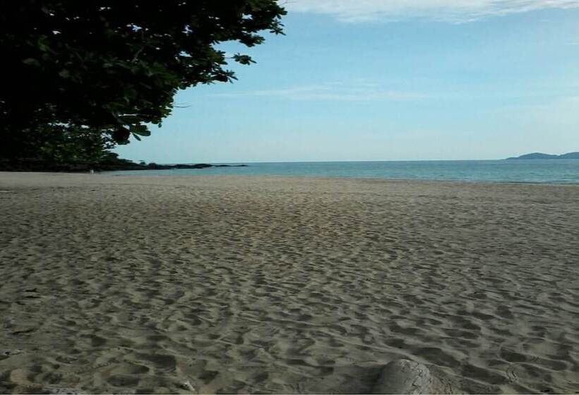 פנסיון Lucky Bungalow