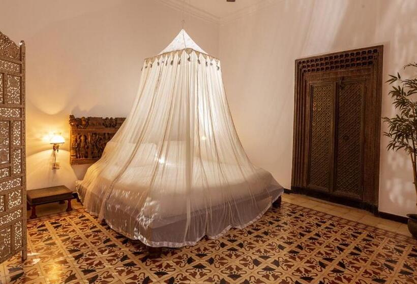 Pensão Marbella Guest House