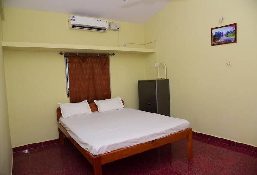 펜션 Nirvaah Room Siolim Ac