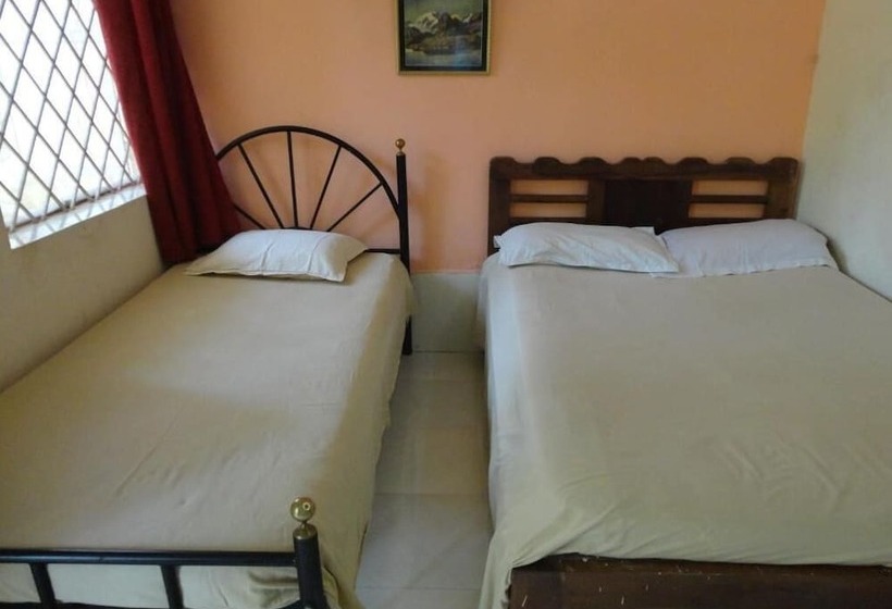 膳宿费 Silver Moon Guest House