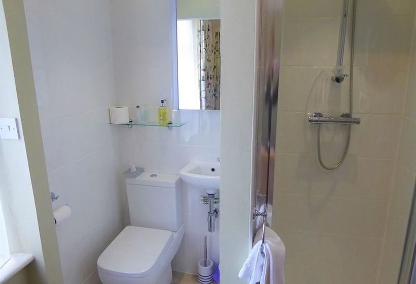 펜션 The Gleneagles Guesthouse