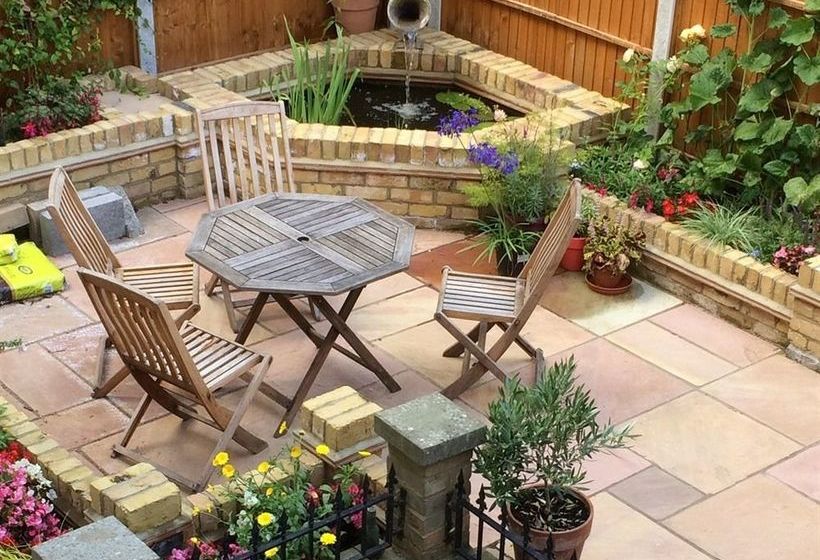 펜션 The Gleneagles Guesthouse