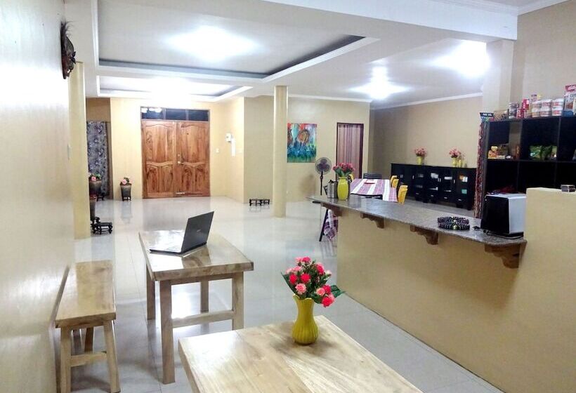 پانسیون The Yellow House