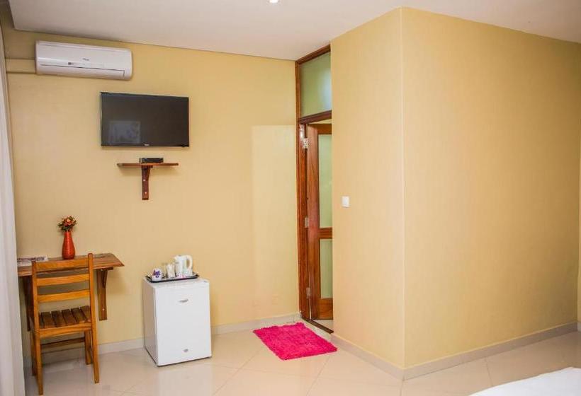 פנסיון Wuyane Guest House