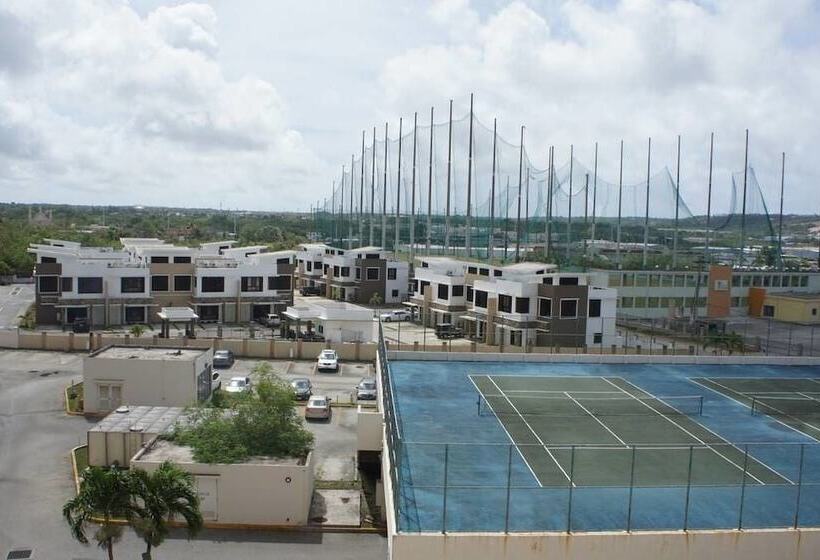 Pia Marine Condominium