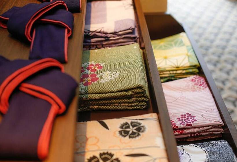 ریوکان Minato Koyado Awajishima