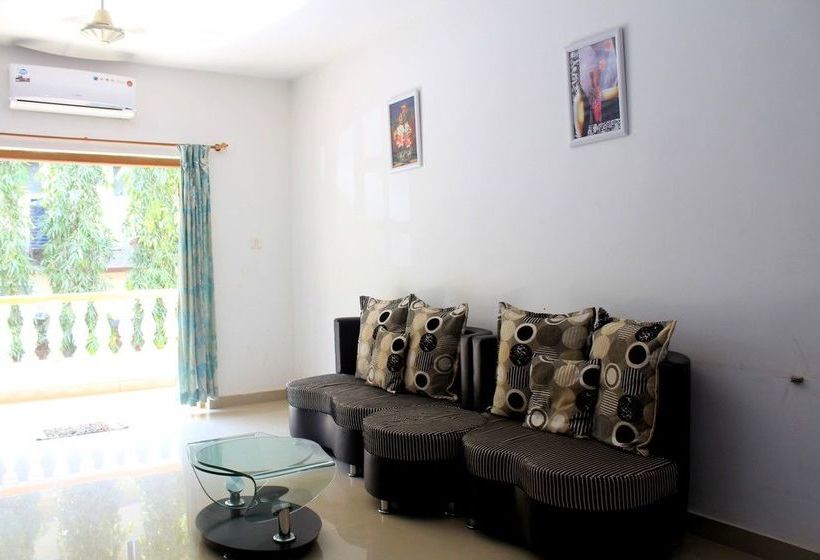 Spacious Fully Ac Apartment Cm040