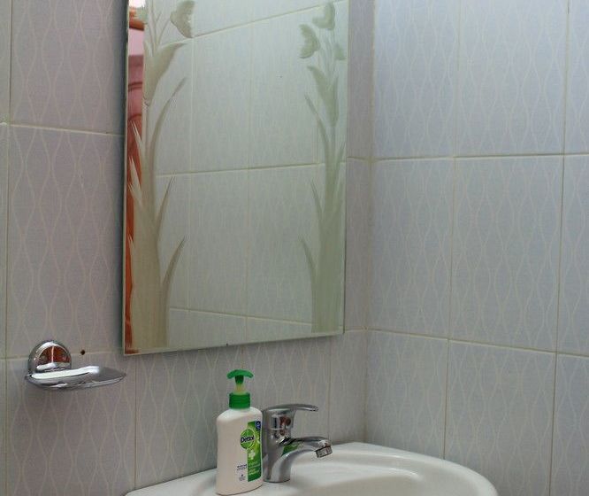 Spacious Fully Ac Apartment Cm040