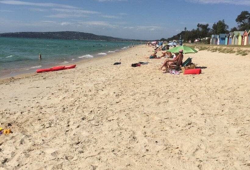 Aquawaters House By Barefoot Beach Stays