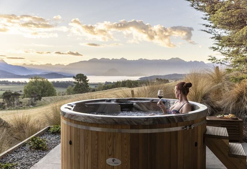 تختخواب و صبحانه Cabot Lodge