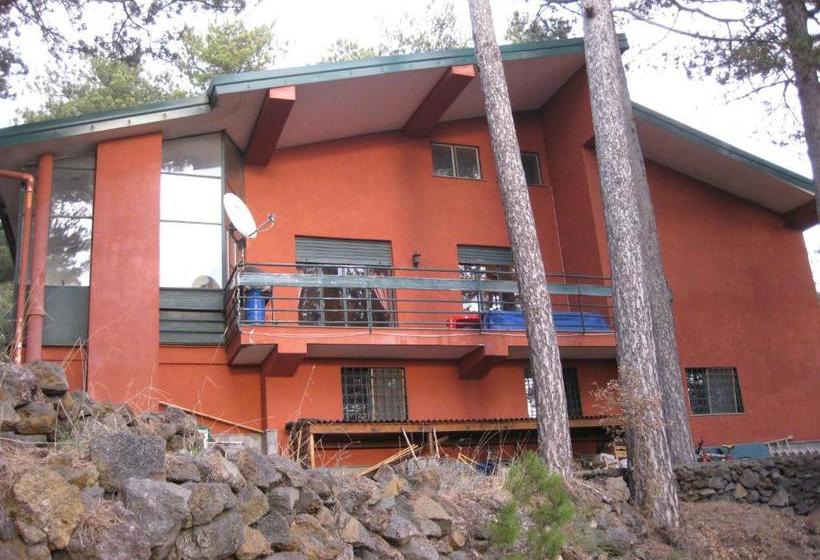 مبيت وإفطار Rifugio Ariel