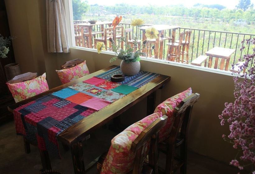 Buyi Hotel Resort Fuxian Lake