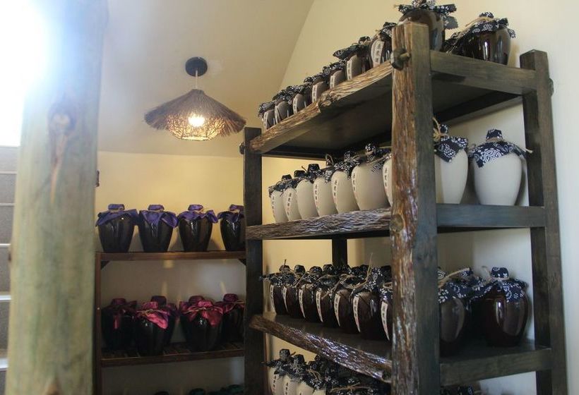 Buyi Hotel Resort Fuxian Lake