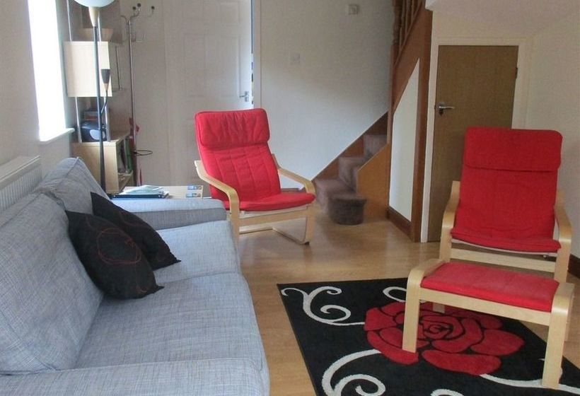 Cornish Holiday Meadow Rise