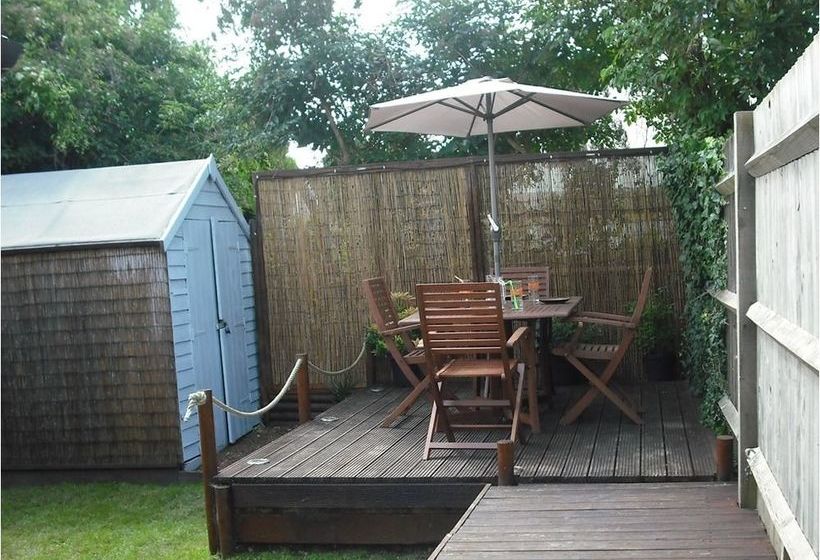 Cornish Holiday Meadow Rise