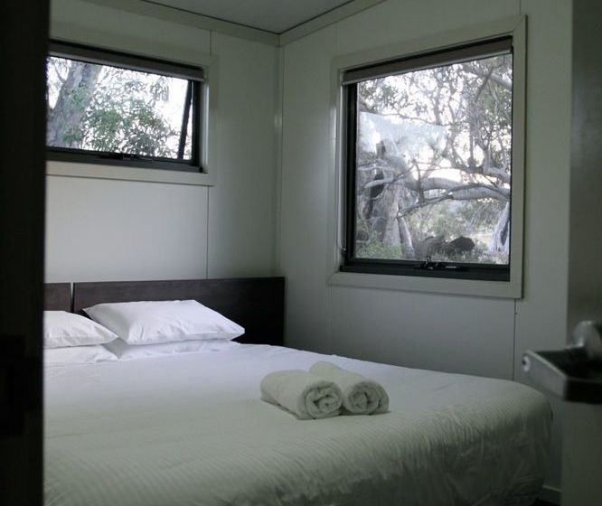 Ecocrackenback 17  Sustainable, Luxurious Chalet Close To The Slopes
