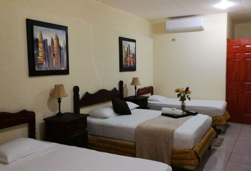 Hostal Santiago De Los Caballeros