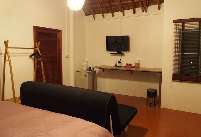 Отель 102 Ville