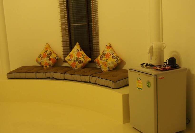 Отель 102 Ville