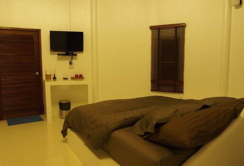 Отель 102 Ville