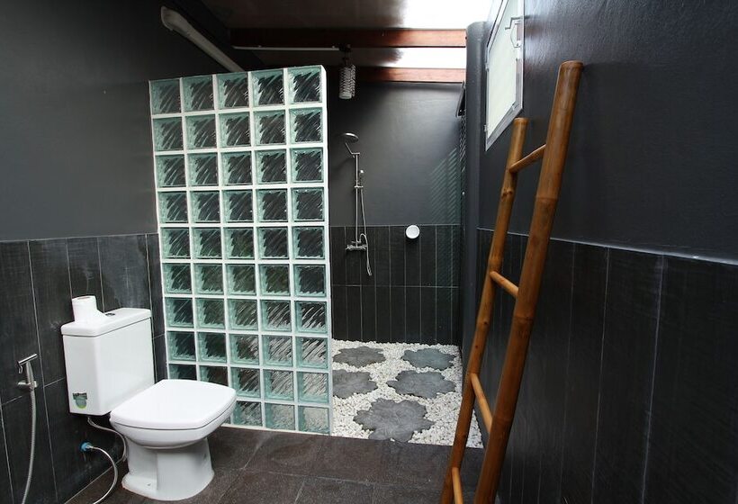 Отель 102 Ville