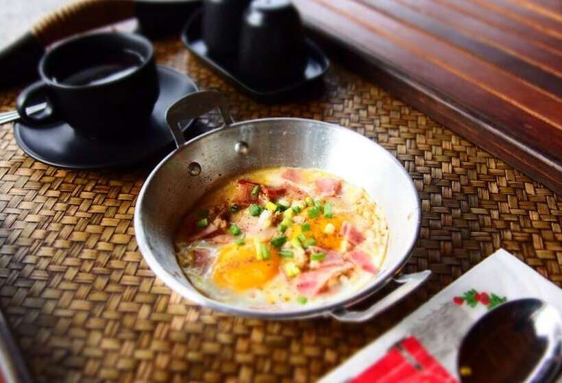 Отель 102 Ville