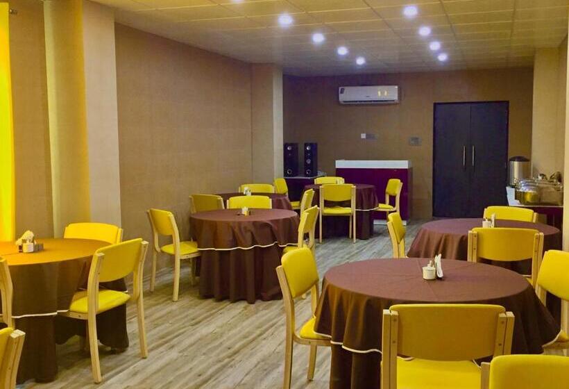 בית מלון כפרי Ace Prime