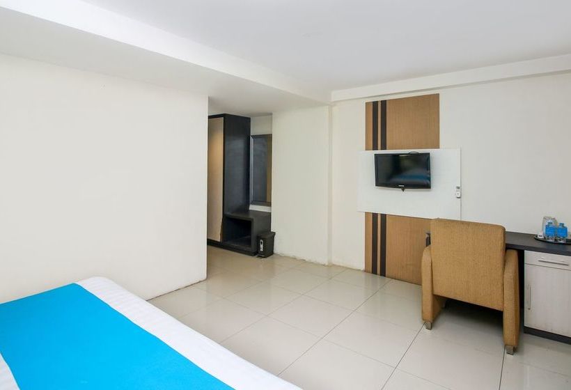 酒店 Airy Kendari Barat Diponegoro 75