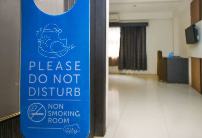 酒店 Airy Kendari Barat Diponegoro 75