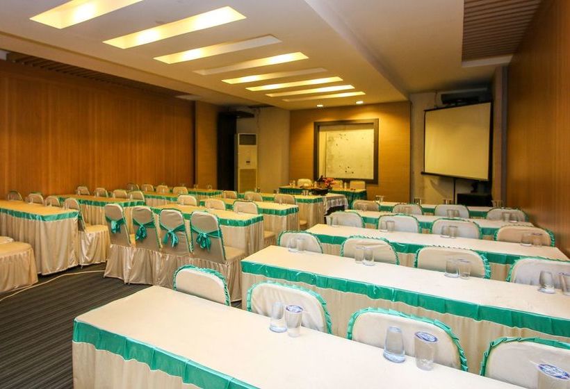 فندق Airy Kendari Barat Diponegoro 75