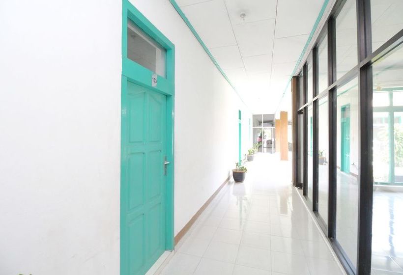 酒店 Airy S Parman 28 Palu