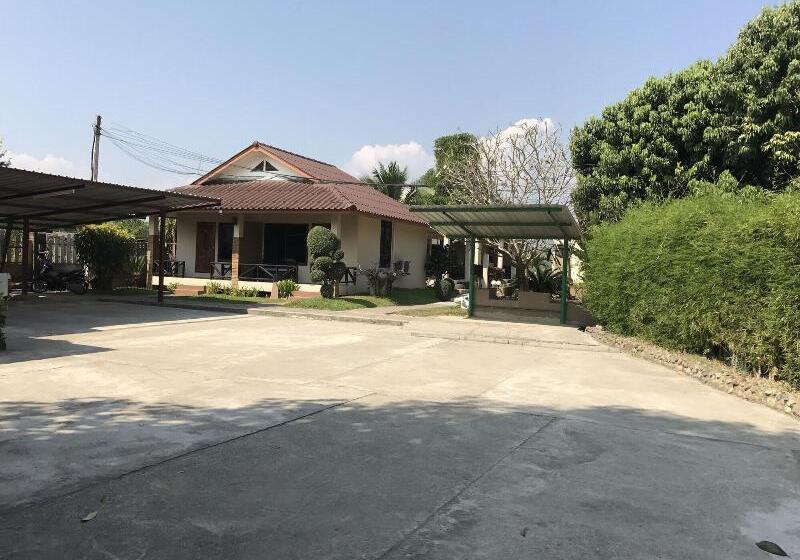 호텔 Baan Saui Resort