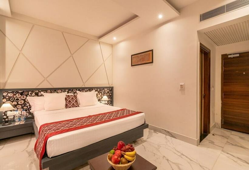 בית מלון כפרי Clarks Inn Ambala