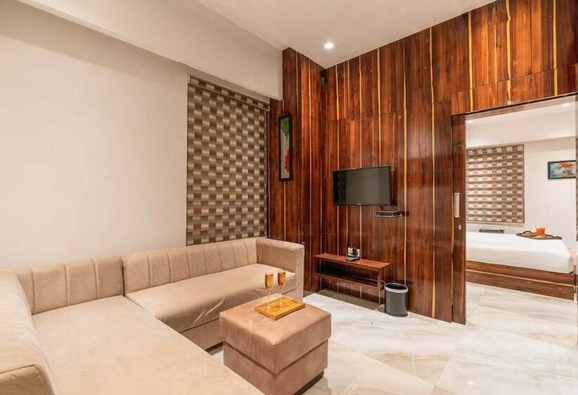 בית מלון כפרי Clarks Inn Ambala