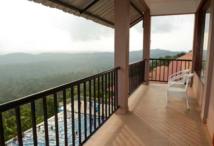 בית מלון כפרי Coorg Cliffs Resort