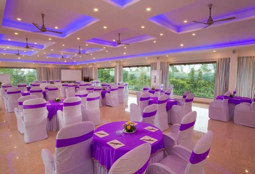 בית מלון כפרי Coorg Cliffs Resort