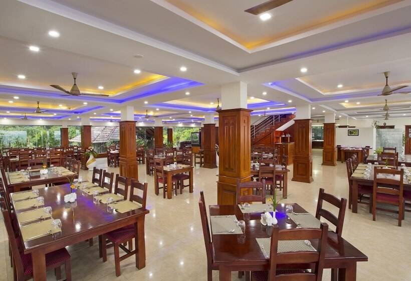 בית מלון כפרי Coorg Cliffs Resort