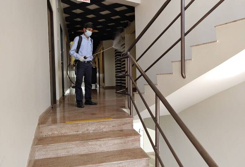 هتل Downtown Business