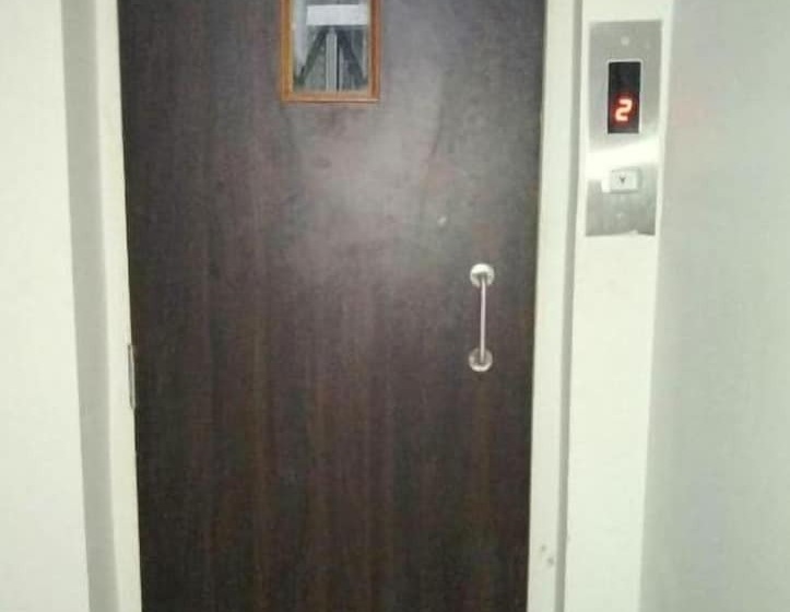 酒店 Gayatri By Sky Stays